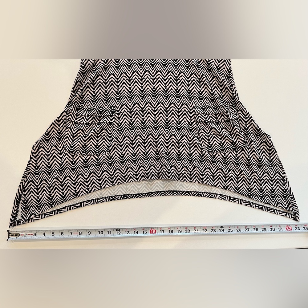 Chelsea & Theodore Black and White Zigzag Tunic - Picture 12 of 16